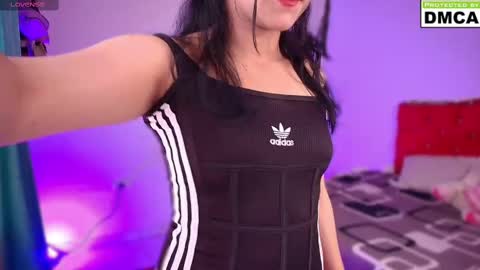 Snapshot of liavelvet_ chatting on October 17, 2025, 4:20 pm LiaVelvet online show from October 17, 2025, 4:20 pm