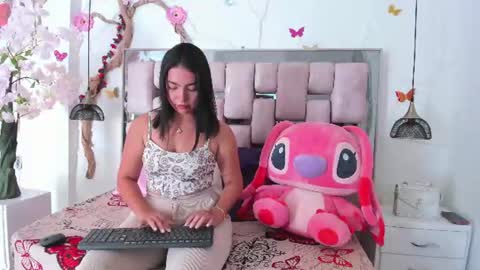 liawells_ online show from June 25, 2026, 1:26 pm