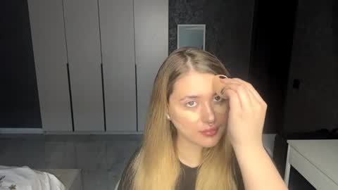 Snapshot of libbieganser chatting on June 2, 2026, 3:25 pm Olivia online show from June 2, 2026, 3:25 pm
