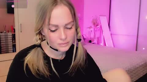 Snapshot of libby_nora chatting on May 11, 2026, 9:37 am Libby online show from May 11, 2026, 9:37 am
