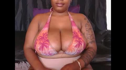 lickabletash98 online show from January 18, 2025, 9:13 am