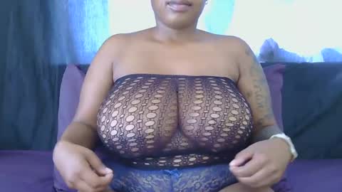 lickabletash98 online show from January 24, 2025, 6:14 am
