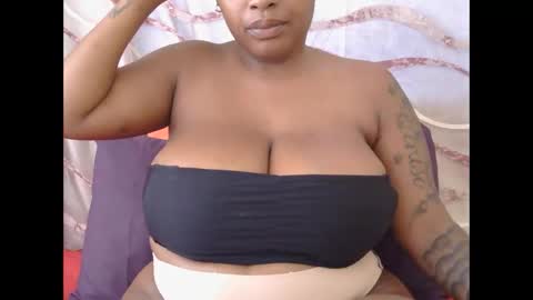 lickabletash98 online show from February 4, 2025, 9:17 am