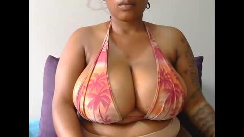 lickabletash98 online show from February 19, 2025, 7:28 am