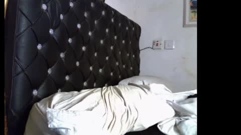 lickmefuckmex online show from March 16, 2026, 10:03 pm