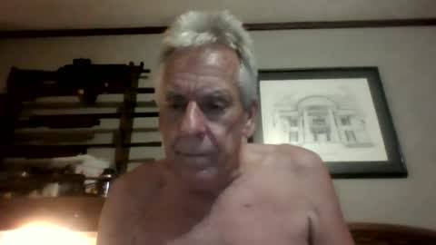 Snapshot of lickmysnowballs chatting on June 27, 2026, 7:02 am lickmysnowballs online show from June 27, 2026, 7:02 am