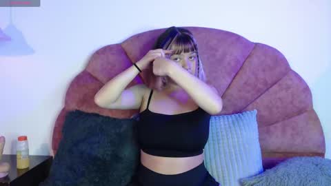 lickpink1_ online show from April 22, 2026, 4:04 am