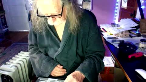 Snapshot of lickyouryoni chatting on October 2, 2025, 4:03 pm LickYourYoni online show from October 2, 2025, 4:03 pm