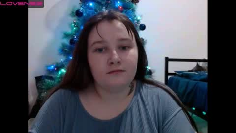 light_lunaa online show from January 4, 2025, 1:53 pm