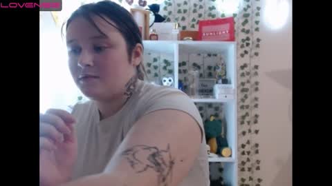 light_lunaa online show from January 12, 2025, 1:58 pm