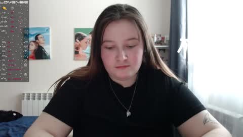 light_lunaa online show from February 27, 2025, 11:20 am