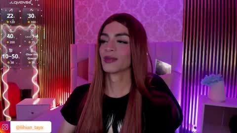 LIHIAN online show from October 24, 2025, 3:47 am