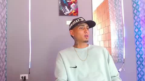 Snapshot of liiaam_lee_ chatting on April 23, 2026, 7:49 pm Daniel online show from April 23, 2026, 7:49 pm