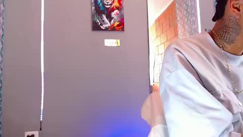 Snapshot of liiaam_lee_ chatting on April 24, 2026, 9:17 pm Daniel online show from April 24, 2026, 9:17 pm