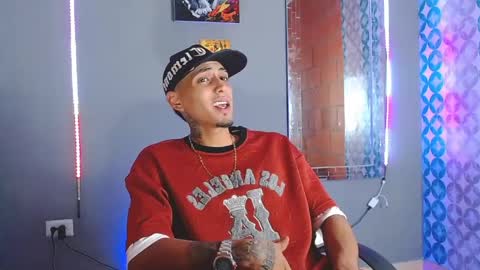 Snapshot of liiaam_lee_ chatting on May 8, 2026, 9:20 pm Daniel online show from May 8, 2026, 9:20 pm