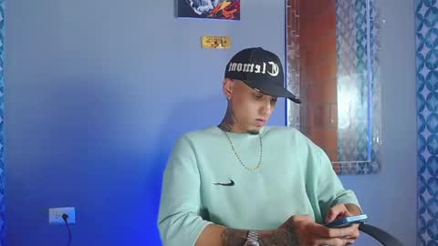 Snapshot of liiaam_lee_ chatting on May 21, 2026, 9:44 pm Daniel online show from May 21, 2026, 9:44 pm