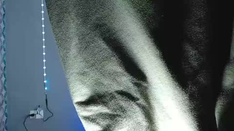 Snapshot of liiaam_lee_ chatting on June 1, 2026, 10:55 pm Daniel online show from June 1, 2026, 10:55 pm