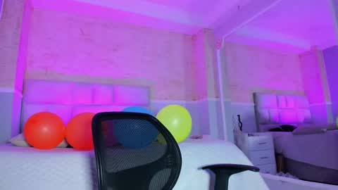 Snapshot of liiamhudson_ chatting on March 2, 2025, 2:10 pm L I I A M online show from March 2, 2025, 2:10 pm