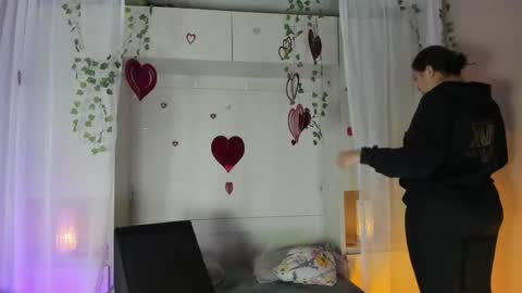         online show from February 16, 2026, 11:39 am