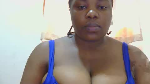 Snapshot of liilcutiee chatting on April 19, 2026, 9:52 am Lily online show from April 19, 2026, 9:52 am