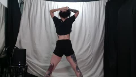 Snapshot of liilith555 chatting on July 10, 2026, 5:37 pm liilith555 online show from July 10, 2026, 5:37 pm