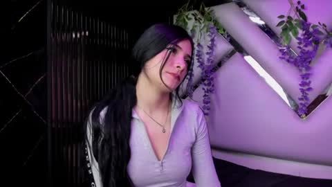 Snapshot of liinzy_rouse chatting on June 23, 2026, 3:32 pm Brittany online show from June 23, 2026, 3:32 pm