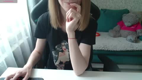 Snapshot of liissax chatting on June 5, 2026, 3:51 pm Liissax online show from June 5, 2026, 3:51 pm