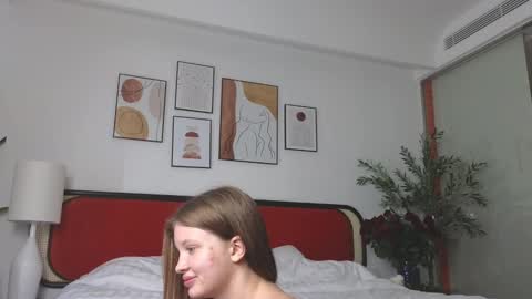 Call me Anna online show from March 10, 2025, 3:01 am