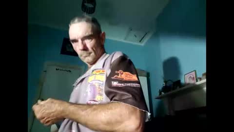 liketowatch1234529419 online show from April 2, 2026, 2:58 pm