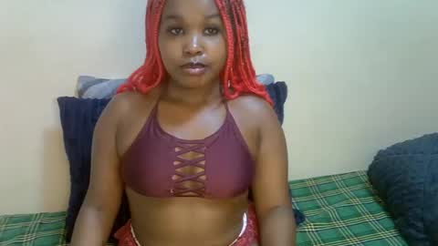 Snapshot of lil__cupcake chatting on July 16, 2026, 8:48 pm lil__cupcake online show from July 16, 2026, 8:48 pm