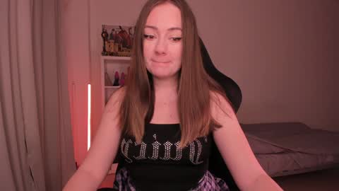 Snapshot of lil_happiness chatting on February 4, 2025, 6:06 pm for free registration 3 online show from February 4, 2025, 6:06 pm