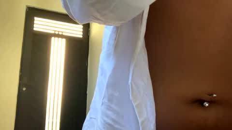 Lilith online show from December 8, 2024, 6:06 pm