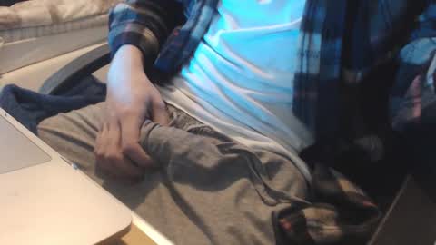 Snapshot of lil_j_ chatting on January 16, 2026, 10:19 am lil_j_ online show from January 16, 2026, 10:19 am