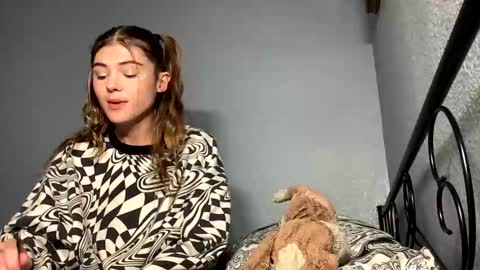 Snapshot of lil_luca chatting on October 20, 2025, 2:12 am lil_luca online show from October 20, 2025, 2:12 am