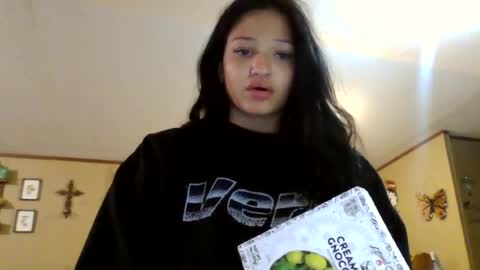 Snapshot of lil_luluvert chatting on July 12, 2026, 6:48 am lil_luluvert online show from July 12, 2026, 6:48 am