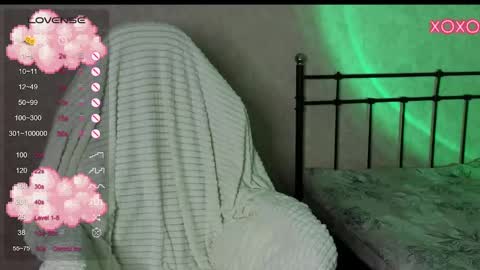 little moon online show from December 14, 2024, 3:25 pm