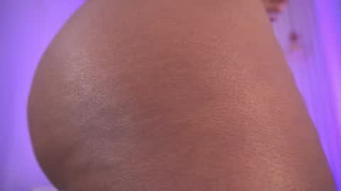 L I L A   online show from March 14, 2026, 5:02 am