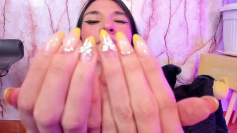 Lila online show from January 28, 2025, 11:17 pm