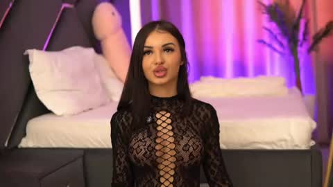 Snapshot of lila_hottie_rosie chatting on June 17, 2026, 4:37 am Lila The Hottie online show from June 17, 2026, 4:37 am