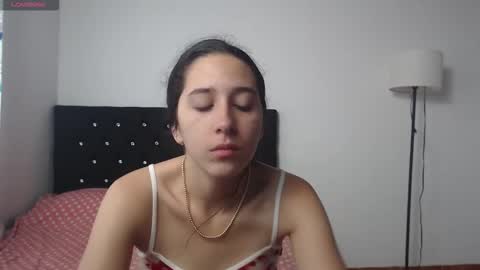 Lila Cream online show from September 14, 2025, 5:45 pm