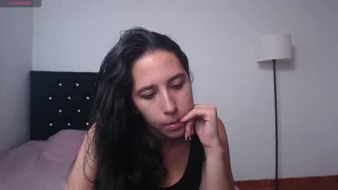 Lila Cream online show from October 2, 2025, 2:57 pm