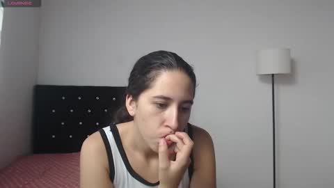 Lila Cream online show from October 21, 2025, 3:02 pm