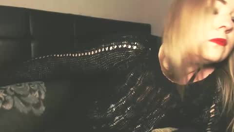 Snapshot of lilada27 chatting on January 21, 2025, 6:23 pm lila online show from January 21, 2025, 6:23 pm