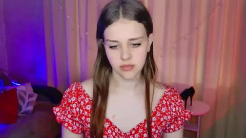Snapshot of lilasparkling chatting on May 7, 2026, 9:58 am LilaSparkling online show from May 7, 2026, 9:58 am