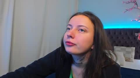 Snapshot of lilavame chatting on October 9, 2025, 3:04 am LilaVame online show from October 9, 2025, 3:04 am
