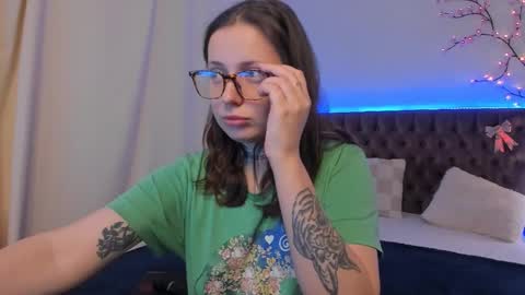 Snapshot of lilavame chatting on October 19, 2025, 7:25 pm LilaVame online show from October 19, 2025, 7:25 pm