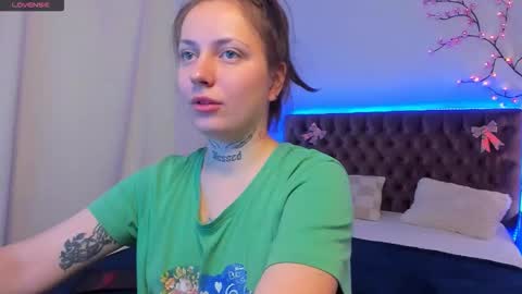 Snapshot of lilavame chatting on October 21, 2025, 8:09 pm LilaVame online show from October 21, 2025, 8:09 pm