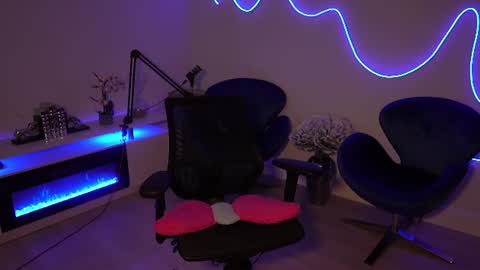 Snapshot of lilbeccaxo chatting on June 22, 2026, 4:59 pm Rebecca online show from June 22, 2026, 4:59 pm