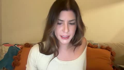 lilbi85_ online show from October 13, 2025, 2:00 am