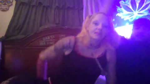 lilbit4u online show from March 6, 2025, 2:41 am